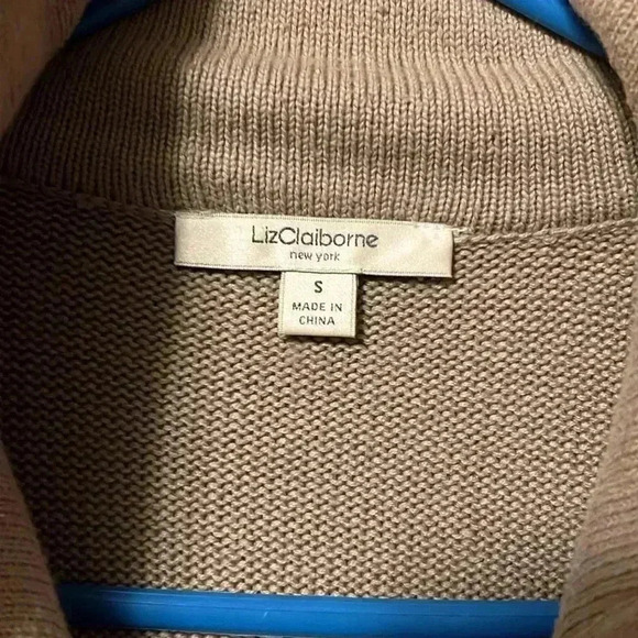 Liz Clairborn Small Sweater Vest - Picture 2 of 3